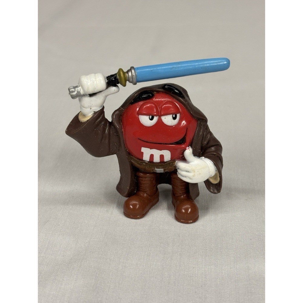 Star Wars‎ M&M's Red Jedi Candy Figure Hasbro Lucasfilm Obi-Wan Kenobi M1